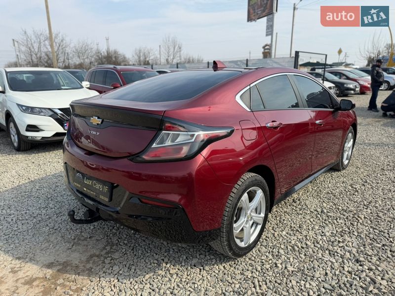Хэтчбек Chevrolet Volt 2015 в Ивано-Франковске