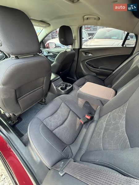 Хэтчбек Chevrolet Volt 2015 в Ивано-Франковске