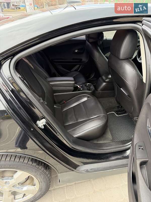 Хэтчбек Chevrolet Volt 2012 в Черкассах