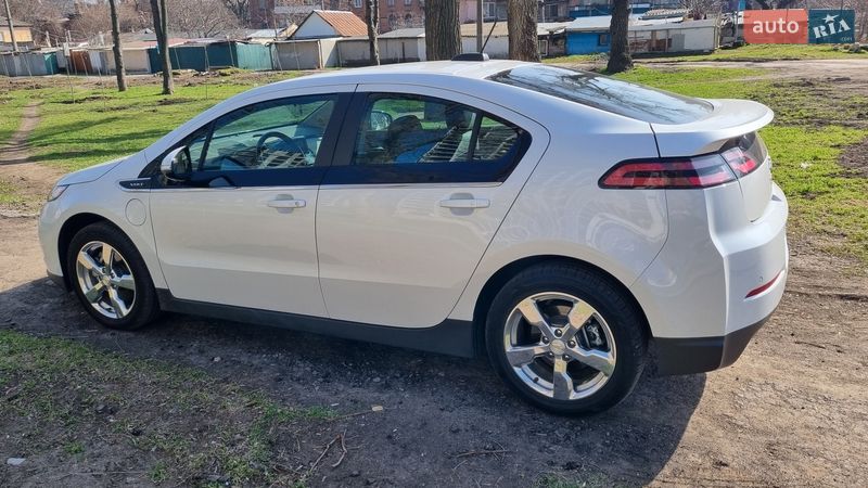 Хэтчбек Chevrolet Volt 2015 в Одессе