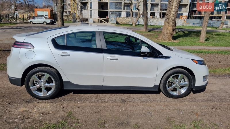 Хэтчбек Chevrolet Volt 2015 в Одессе