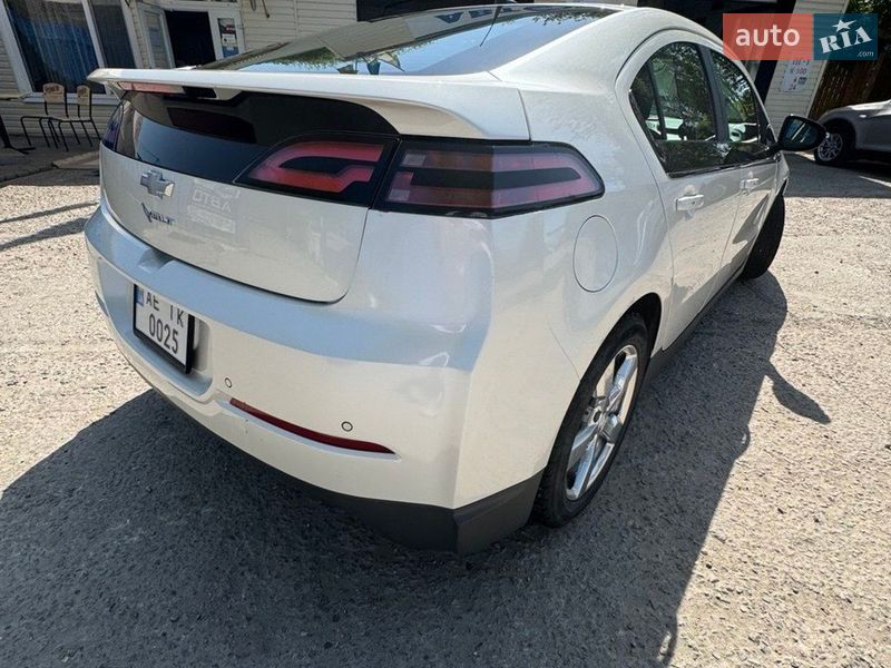 Хэтчбек Chevrolet Volt 2013 в Никополе