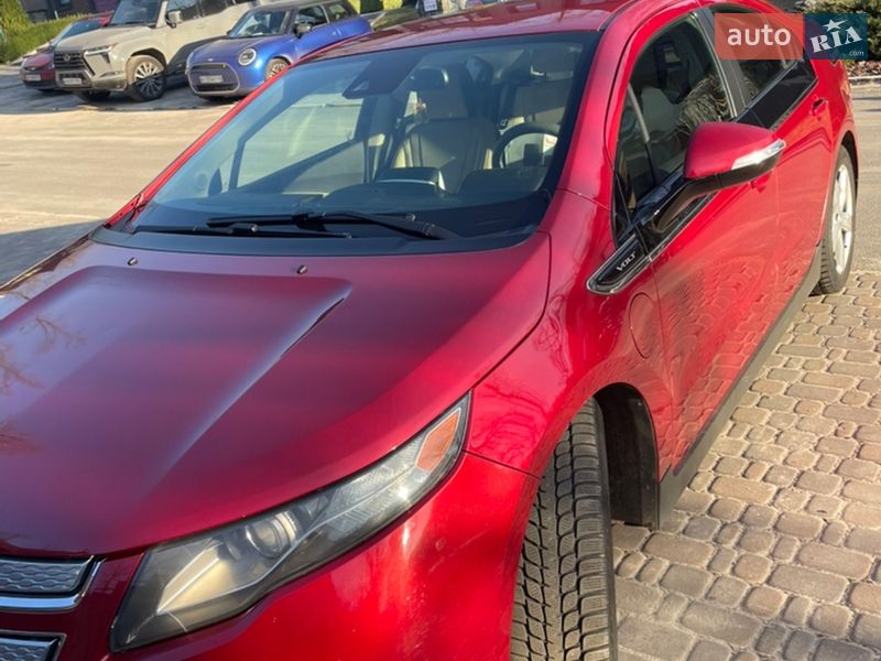 Хэтчбек Chevrolet Volt 2012 в Ирпене