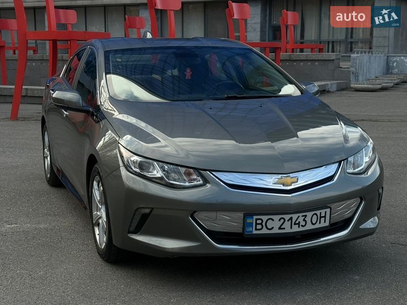 Хэтчбек Chevrolet Volt 2016 в Днепре