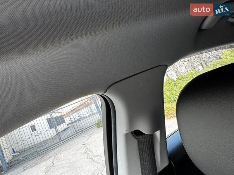 Хэтчбек Chevrolet Volt 2017 в Полтаве