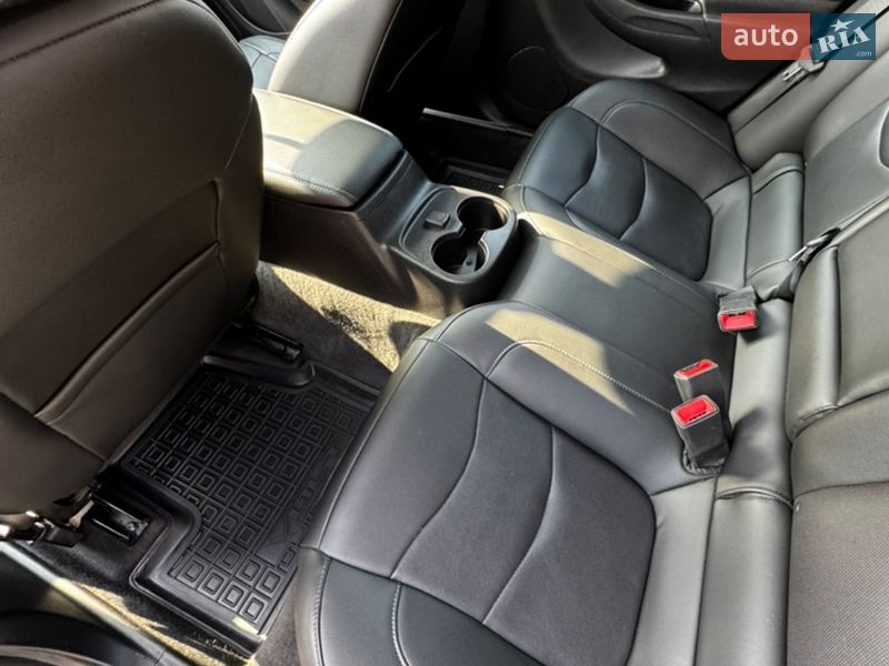 Хэтчбек Chevrolet Volt 2017 в Полтаве