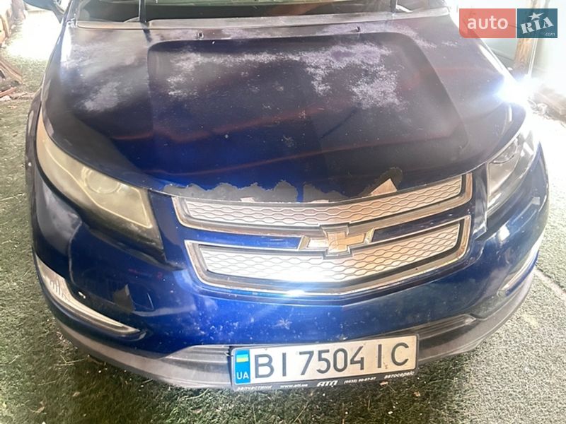 Хэтчбек Chevrolet Volt 2012 в Чутове