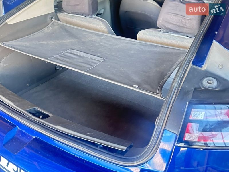 Хэтчбек Chevrolet Volt 2012 в Чутове