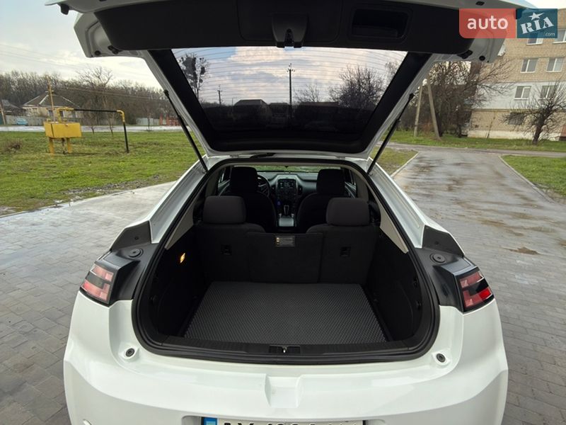 Хетчбек Chevrolet Volt 2013 в Харкові фото 28 Хетчбек Chevrolet Volt 2013 в Харкові