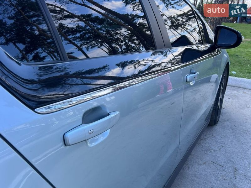 Хэтчбек Chevrolet Volt 2011 в Харькове