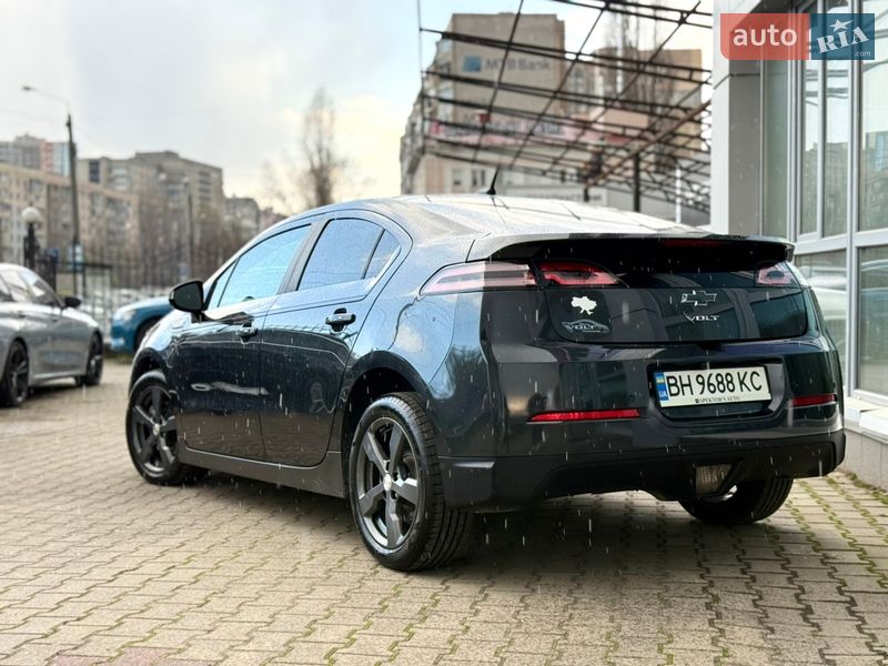 Хэтчбек Chevrolet Volt 2014 в Одессе фото 5 Хэтчбек Chevrolet Volt 2014 в Одессе