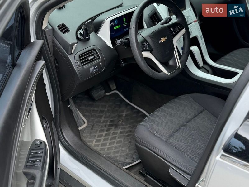 Хэтчбек Chevrolet Volt 2012 в Ровно