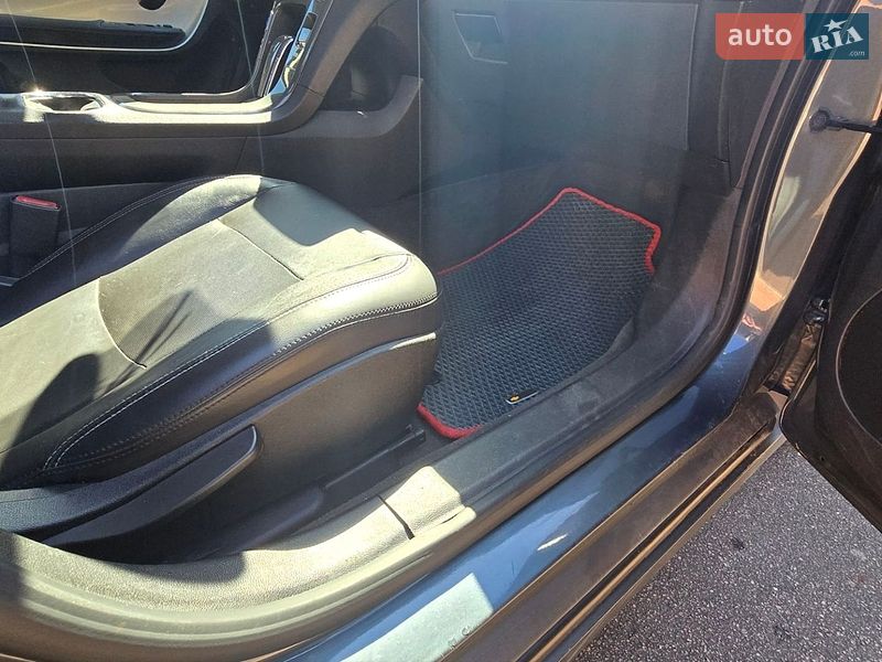 Хэтчбек Chevrolet Volt 2012 в Трускавце