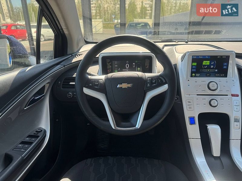 Хэтчбек Chevrolet Volt 2012 в Киеве