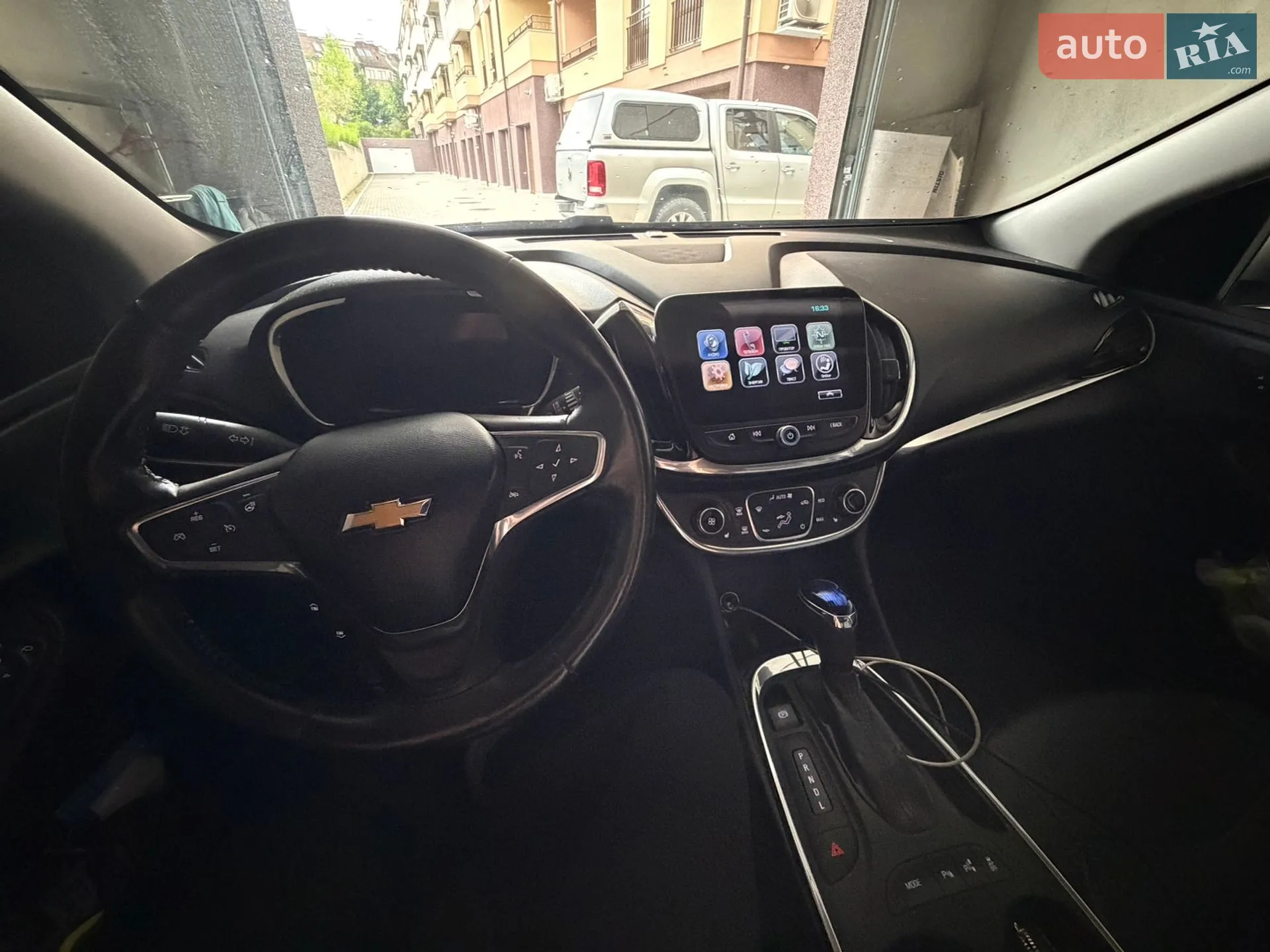 2017 Chevrolet Volt - мініатюра 11