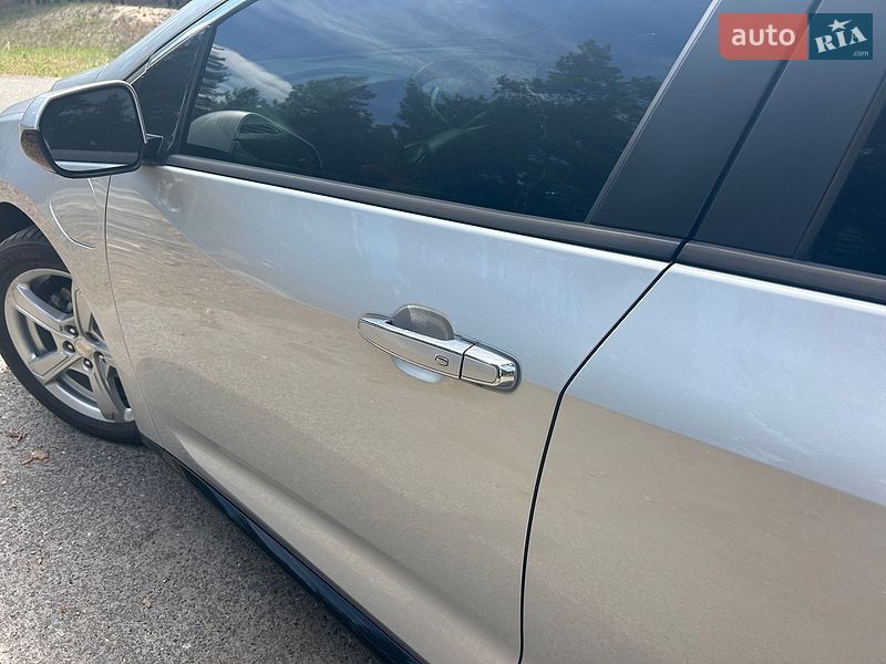 Хэтчбек Chevrolet Volt 2018 в Киеве