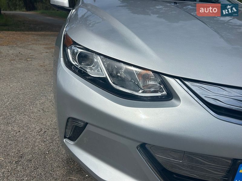 Хэтчбек Chevrolet Volt 2018 в Киеве