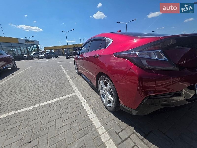 Хэтчбек Chevrolet Volt 2018 в Днепре