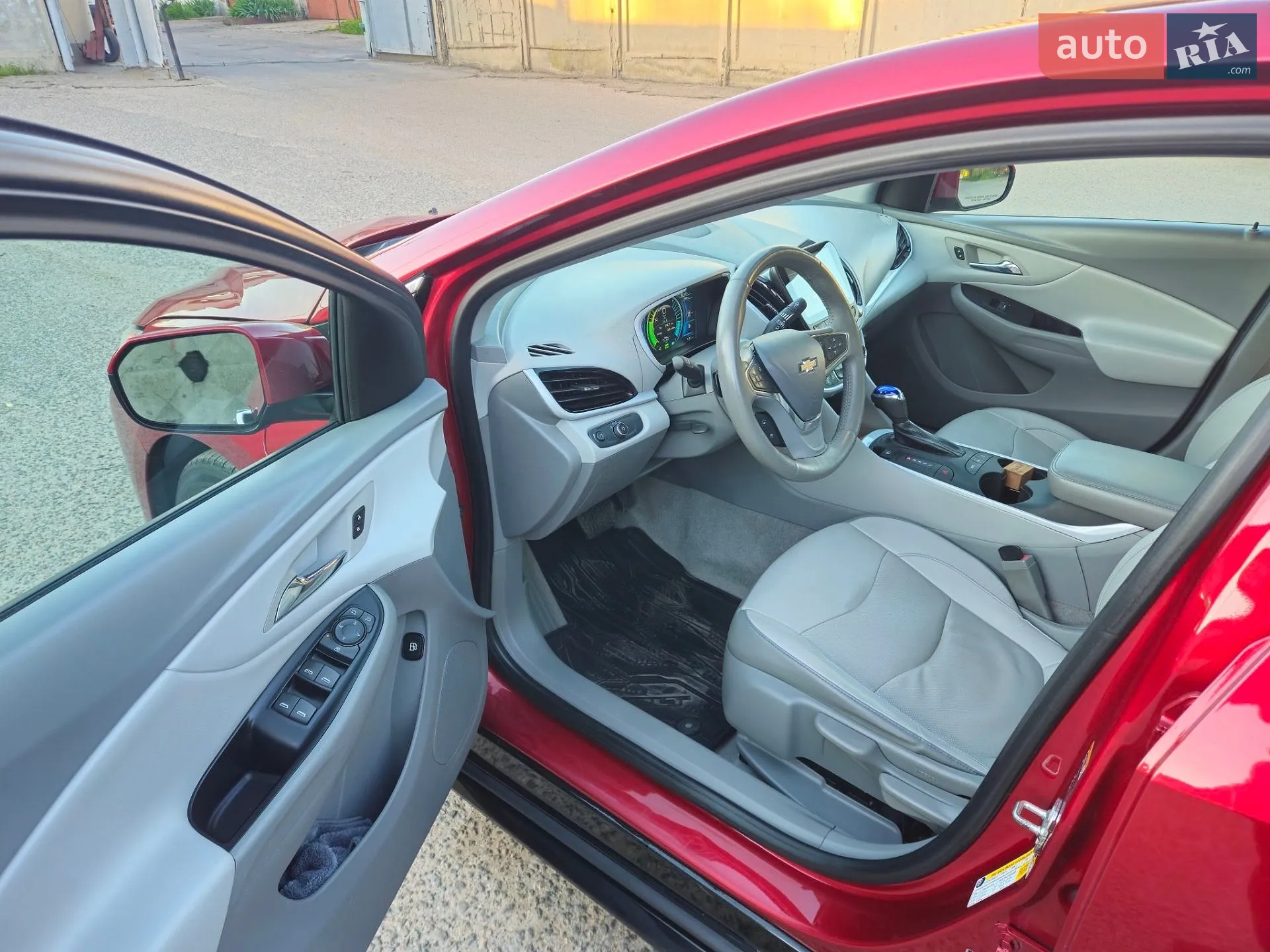 2017 Chevrolet Volt - мініатюра 11