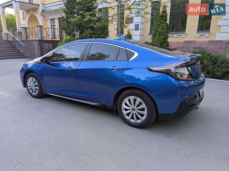 Хэтчбек Chevrolet Volt 2016 в Чернигове