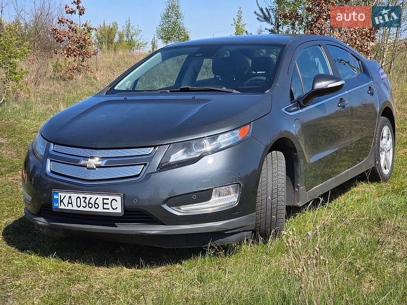 Хэтчбек Chevrolet Volt 2013 в Киеве