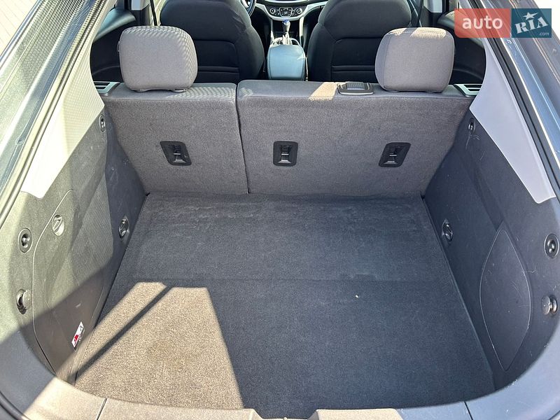 Хэтчбек Chevrolet Volt 2018 в Сумах