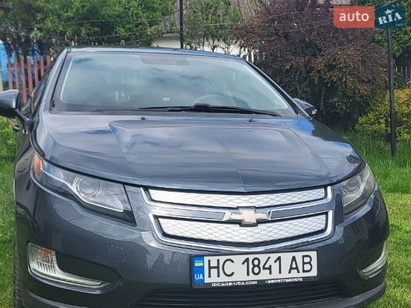 Хэтчбек Chevrolet Volt 2012 в Монастыриске