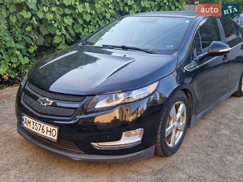 Хэтчбек Chevrolet Volt 2013 в Малине