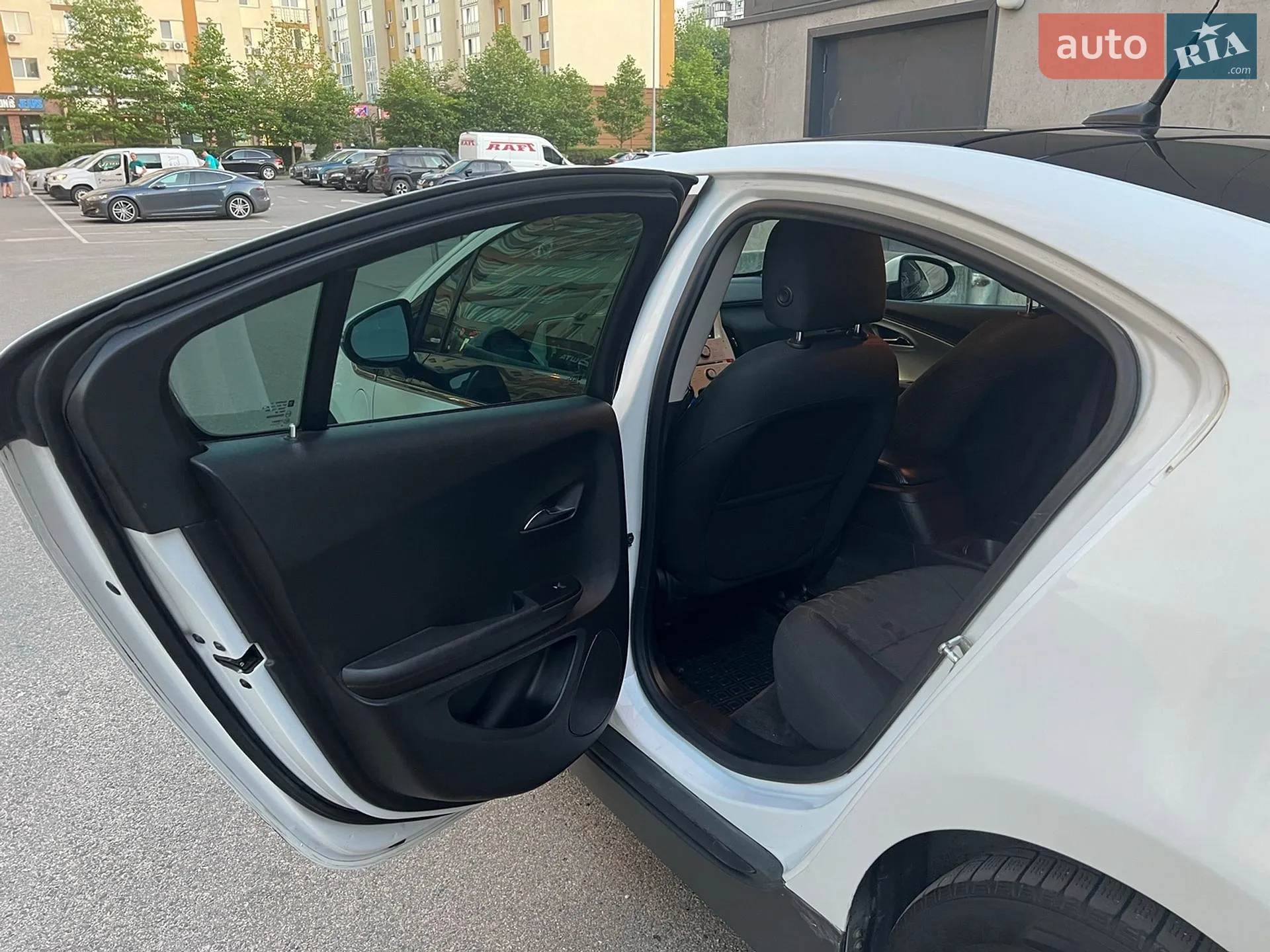 2012 Chevrolet Volt - мініатюра 20