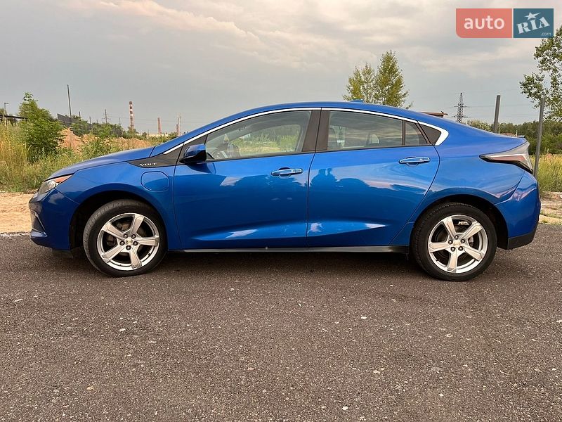 Хетчбек Chevrolet Volt 2016 в Чернігові