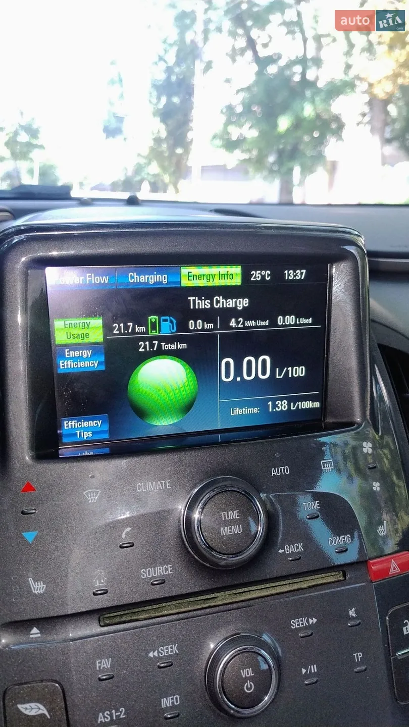 2011 Chevrolet Volt - мініатюра 2