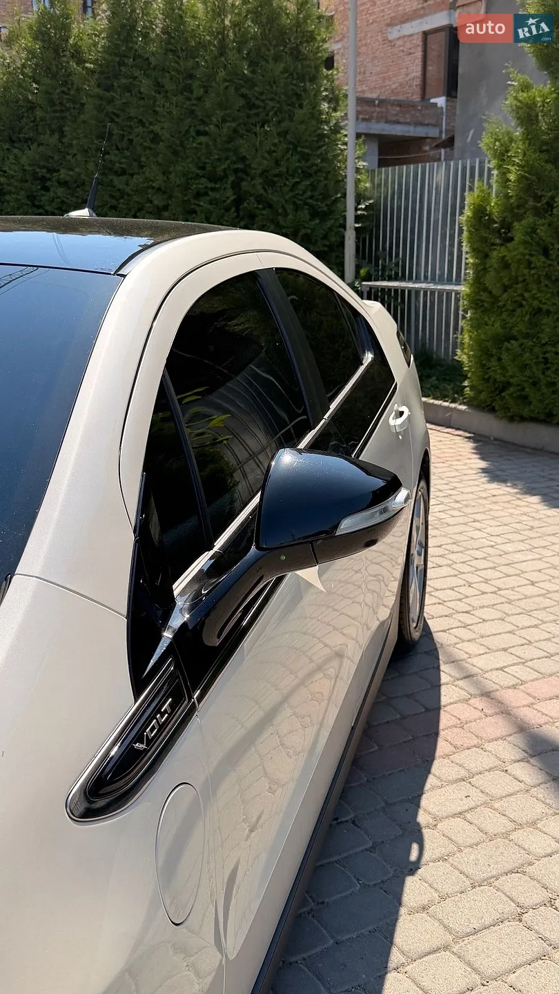 2013 Chevrolet Volt - мініатюра 16