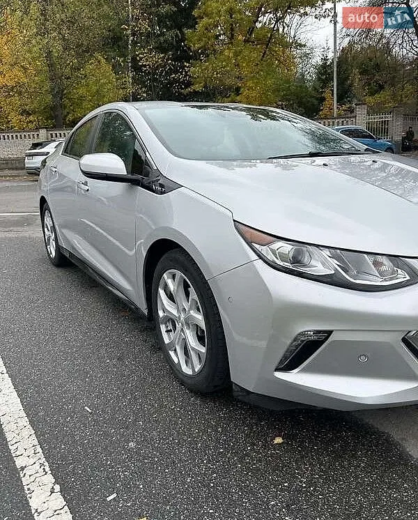 2017 Chevrolet Volt - мініатюра 2