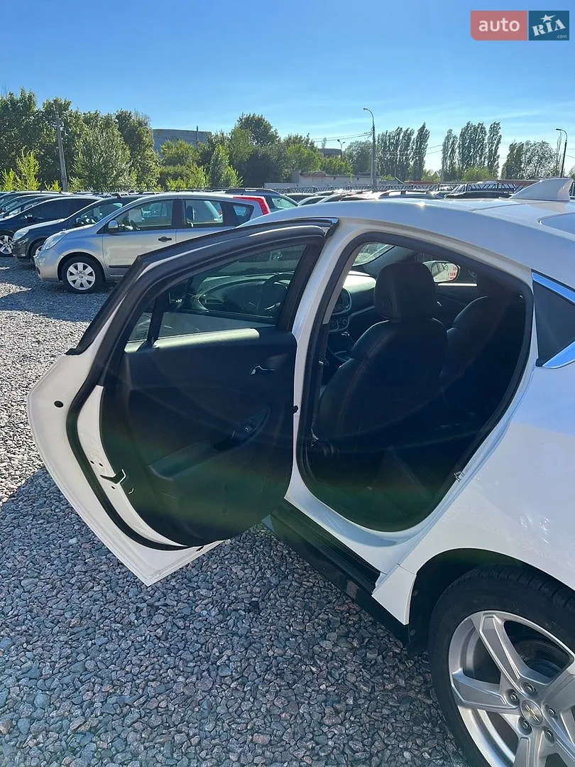 2017 Chevrolet Volt - мініатюра 14