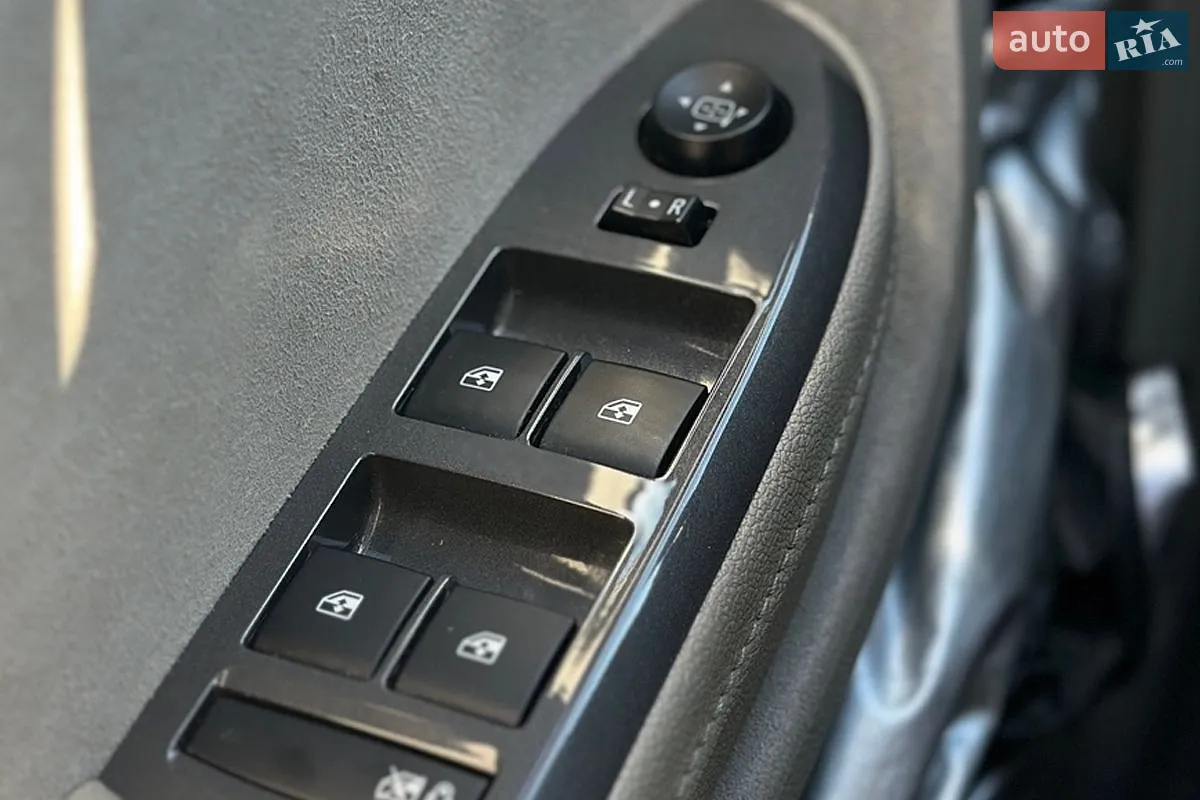 2013 Chevrolet Volt - мініатюра 12