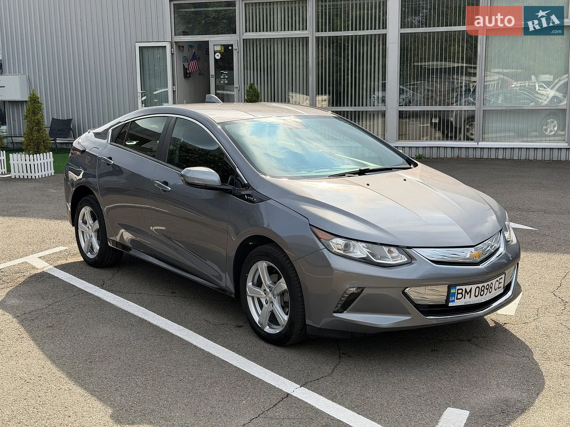 2018 Chevrolet Volt - фото 1
