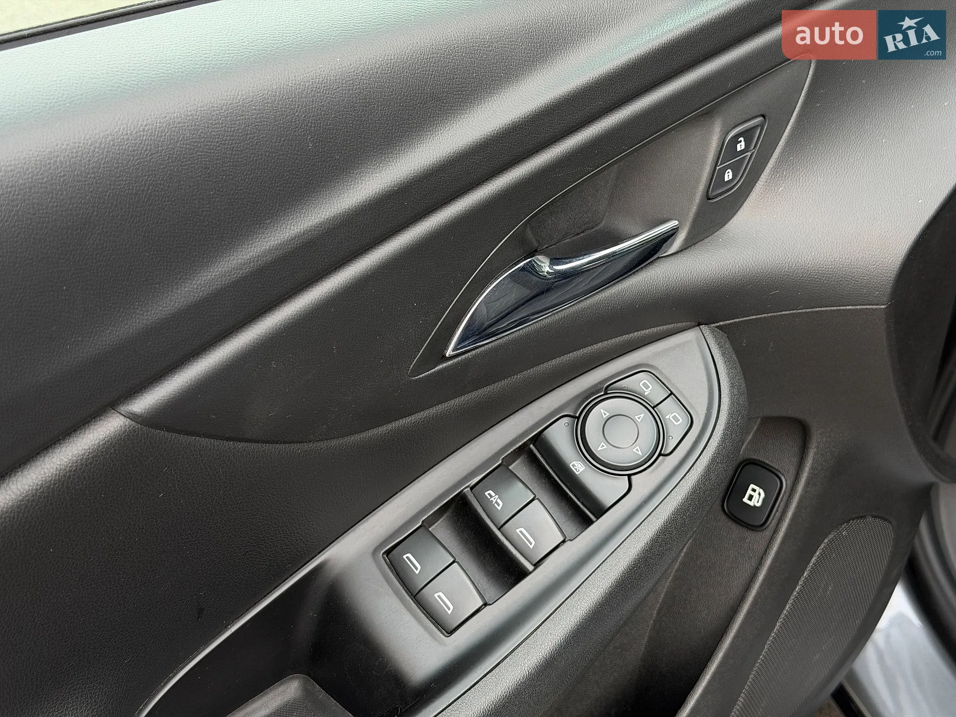2018 Chevrolet Volt - мініатюра 16