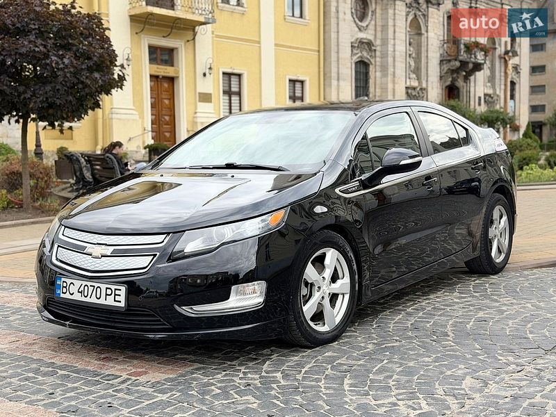 Хэтчбек Chevrolet Volt 2011 в Золочеве