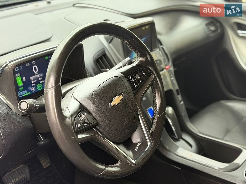 Хэтчбек Chevrolet Volt 2011 в Золочеве