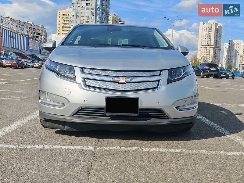 Хэтчбек Chevrolet Volt 2014 в Киеве
