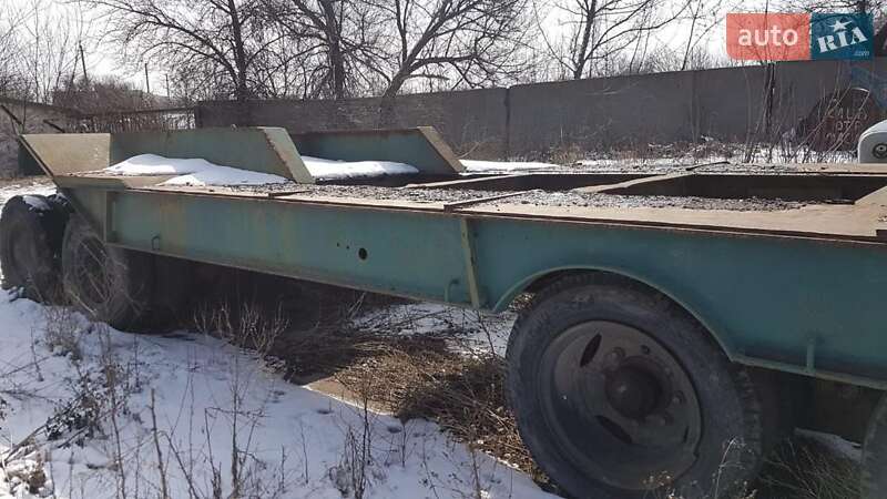 Низкорамна платформа ЧМЗАП 5212 1989 в Покровську фото 2 Низкорамна платформа ЧМЗАП 5212 1989 в Покровську