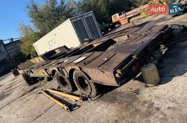 Низкорамна платформа ЧМЗАП 5212А 1990 в Запоріжжі