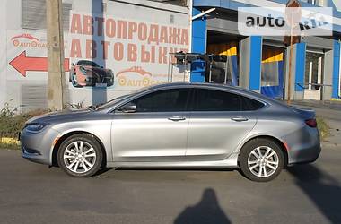 Седан Chrysler 200 2015 в 