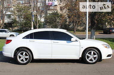 Седан Chrysler 200 2013 в Одессе