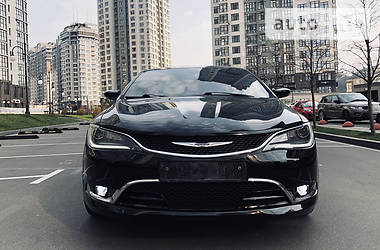 Седан Chrysler 200 2014 в Києві