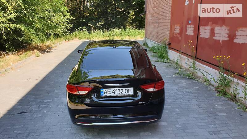 Седан Chrysler 200 2014 в Дніпрі