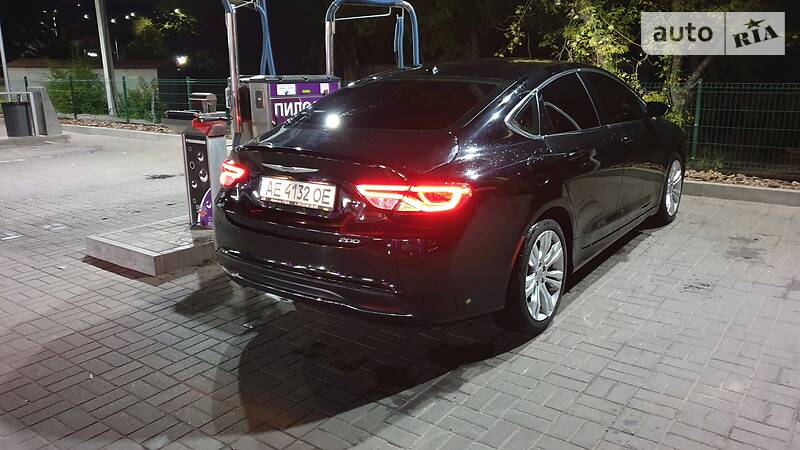 Седан Chrysler 200 2014 в Дніпрі