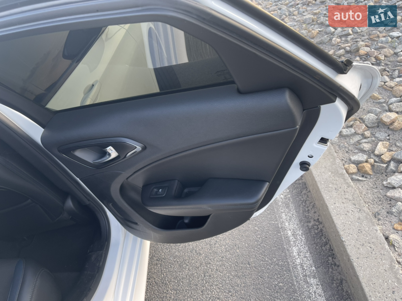 2014 Chrysler 200 - мініатюра 8
