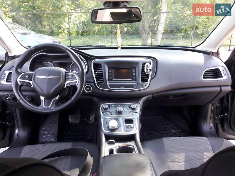 Седан Chrysler 200 2014 в Кременчуге