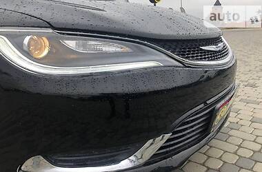 Седан Chrysler 200 2014 в Мукачево